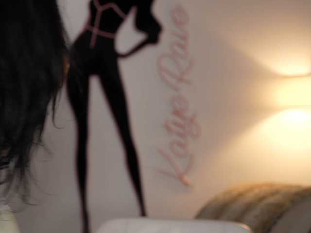 katyerave live cam on BongaCams