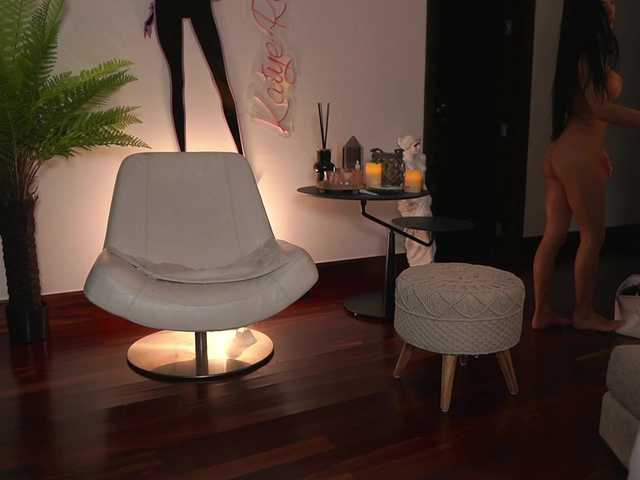 katyerave live cam on BongaCams