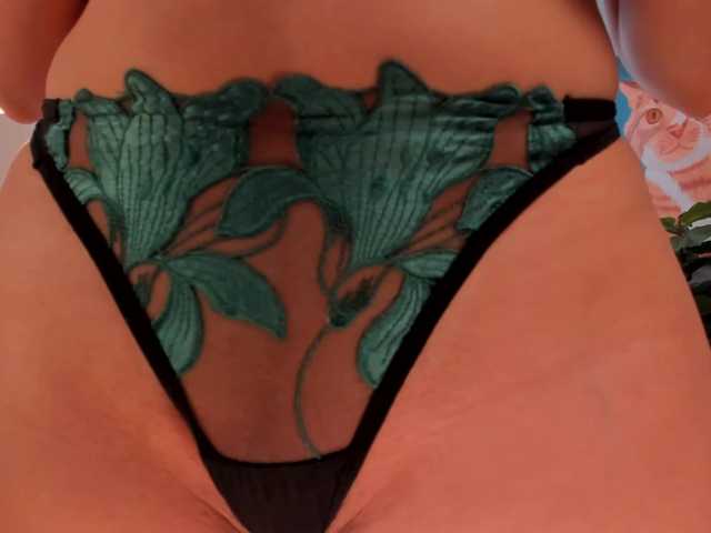 LiaPearce live webcam show
