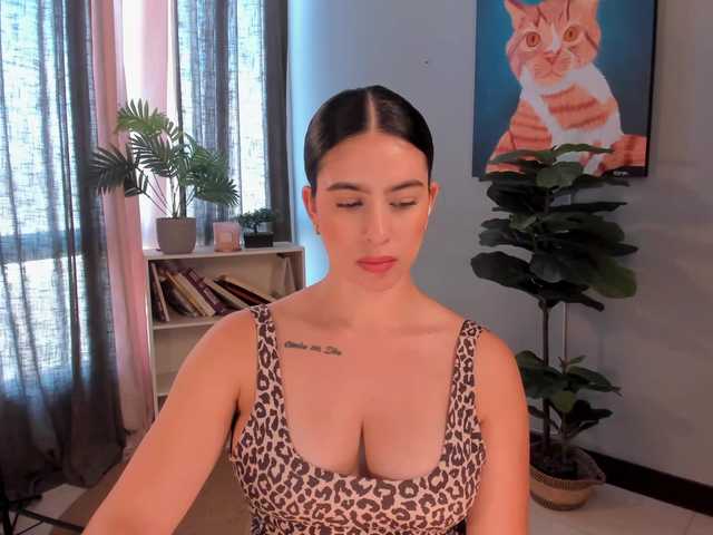 LiaPearce live cam on BongaCams