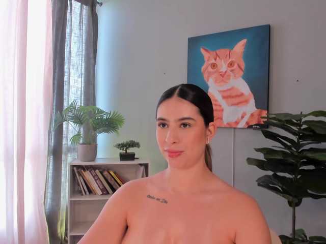 LiaPearce live cam on BongaCams