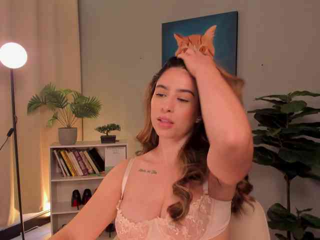 LiaPearce webcam