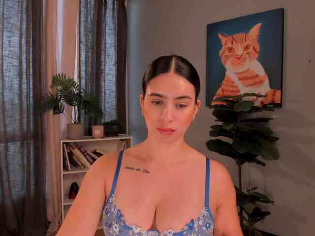 LiaPearce webcam