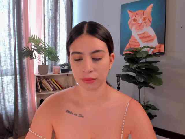 LiaPearce webcam