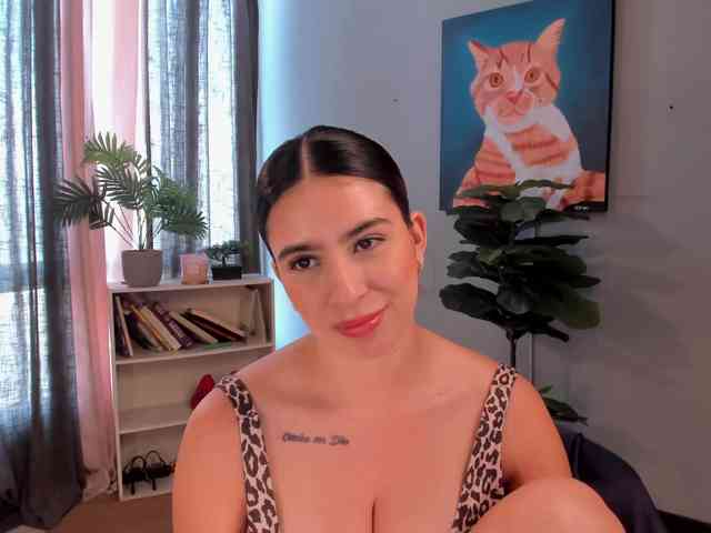 LiaPearce Live Webcam on BongaCams