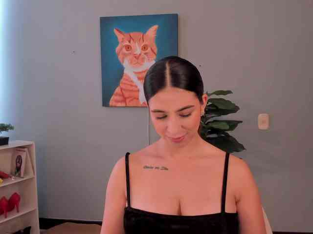 LiaPearce webcam