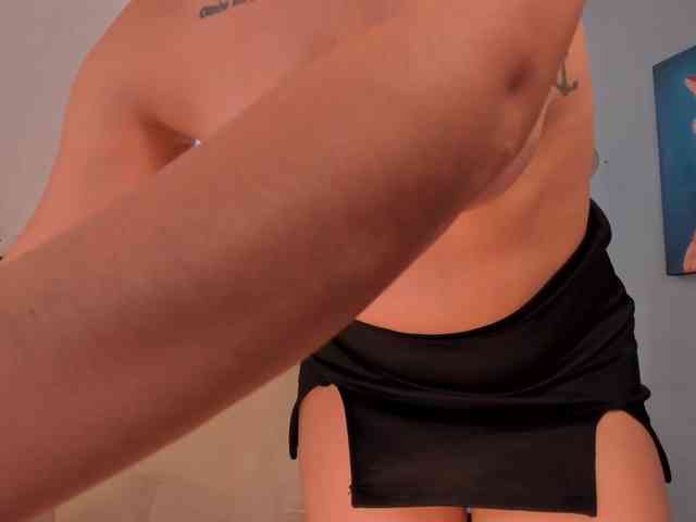 LiaPearce webcam