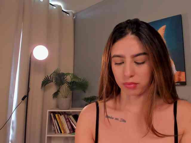 LiaPearce webcam