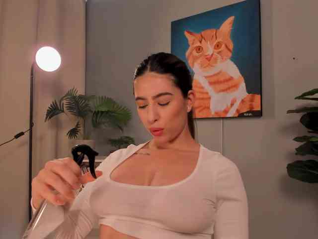 LiaPearce webcam