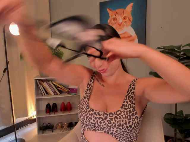 LiaPearce webcam