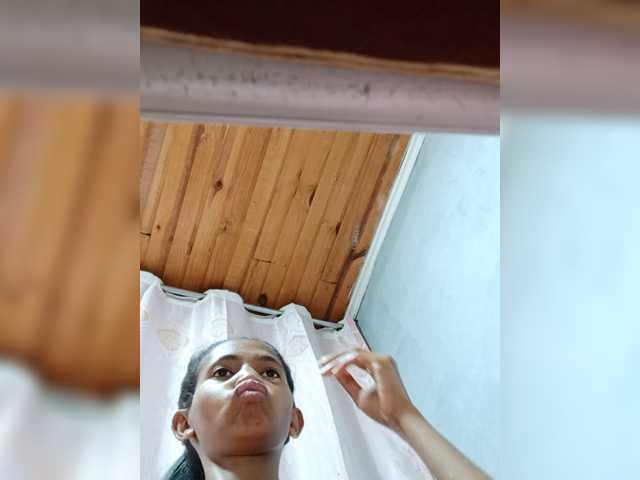 evasmile live cam on BongaCams