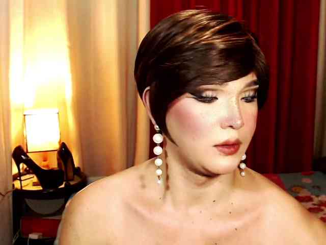 MsFamousCock Sex Cam Show