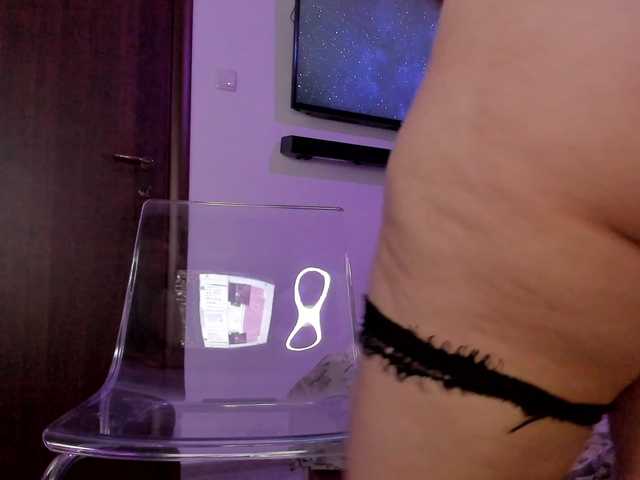 Bri4anna live cam on BongaCams