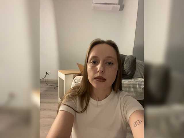 PeachPie live cam on BongaCams