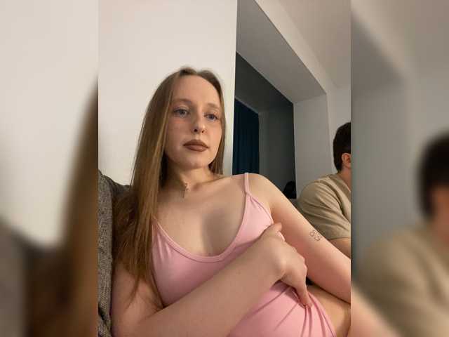 PeachPie live cam on BongaCams