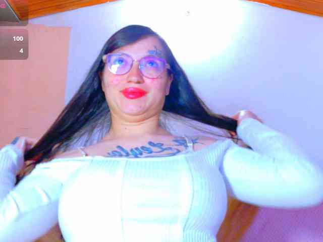 isabelle-adj1 webcam