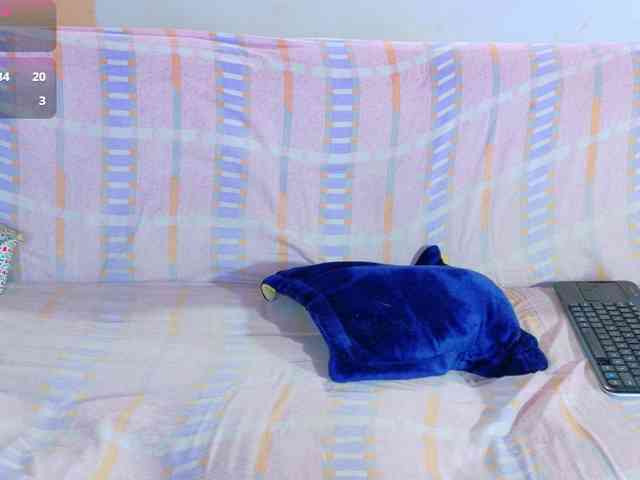 isabelle-adj1 webcam