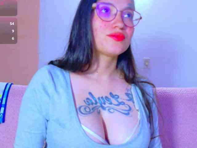 isabelle-adj1 webcam