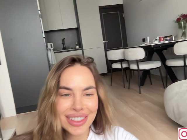 diffgirls1-1's BongaCams show and profile