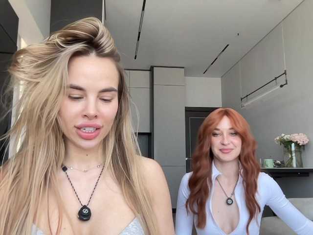 diffgirls1-1 live sex show