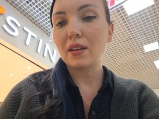 DIvora Porn Show