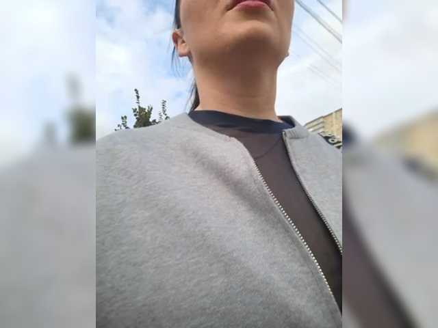 DIVORA live cam on BongaCams