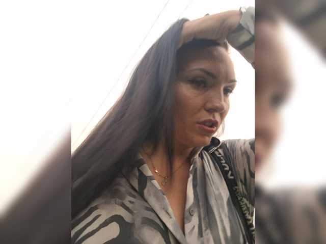 DIVo_0RA live cam preview