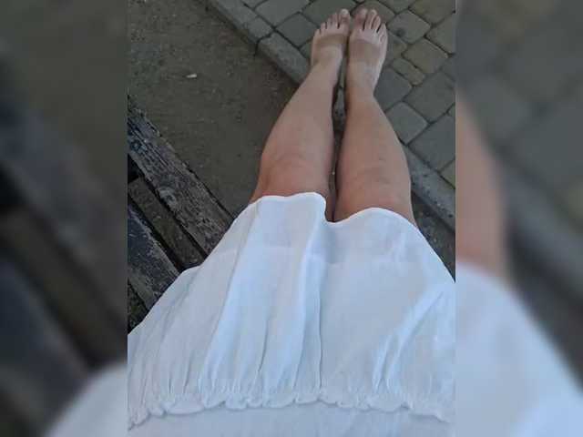 DIVORA live cam on BongaCams