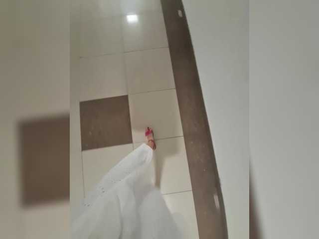 DIVORA live cam on BongaCams