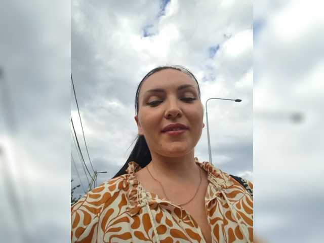DIVo_0RA live cam preview