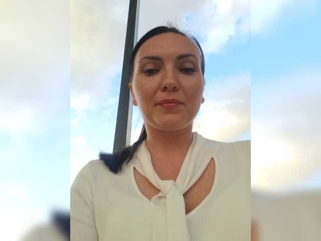 DIVORA live cam on BongaCams