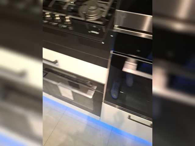 DIVORA's BongaCams show and profile