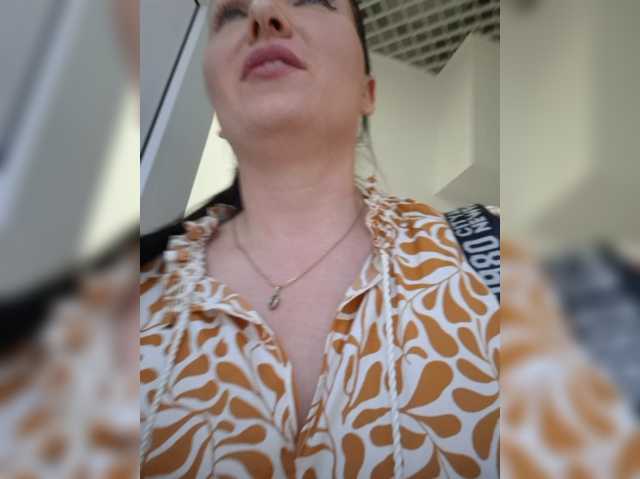 DIVo_0RA live cam preview