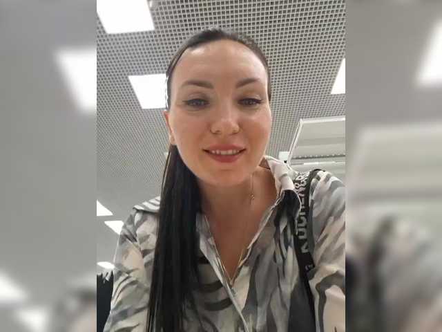 DIVORA live cam on BongaCams