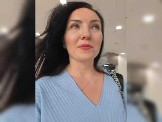 DIVORA live cam on BongaCams