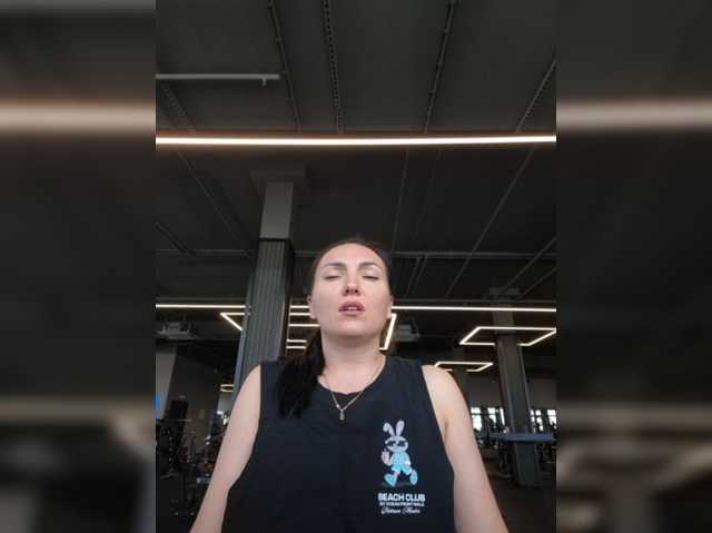 DIVo_0RA live cam