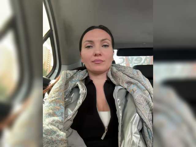 DIVORA's BongaCams profile