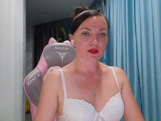 DIVo_0RA live cam preview