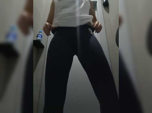 DIVORA live cam on BongaCams