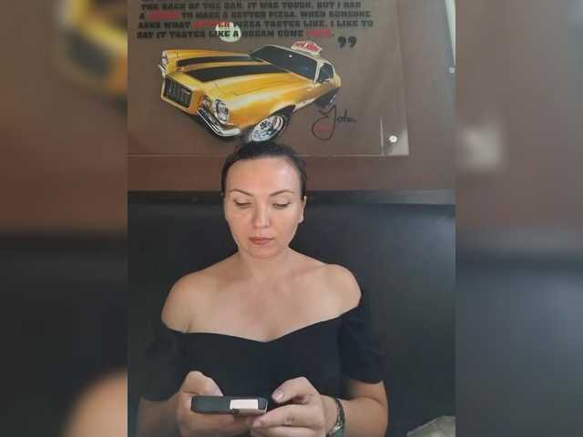 DIVo_0RA live webcam show