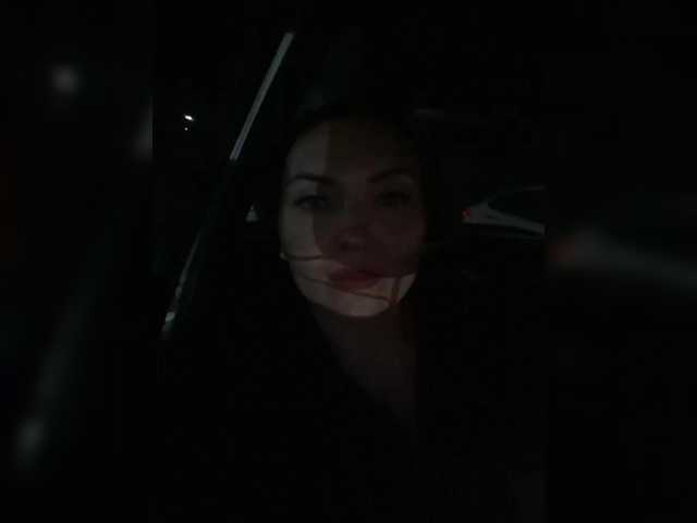 DIVORA live cam on BongaCams