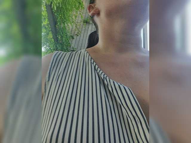 DIVORA live cam on BongaCams