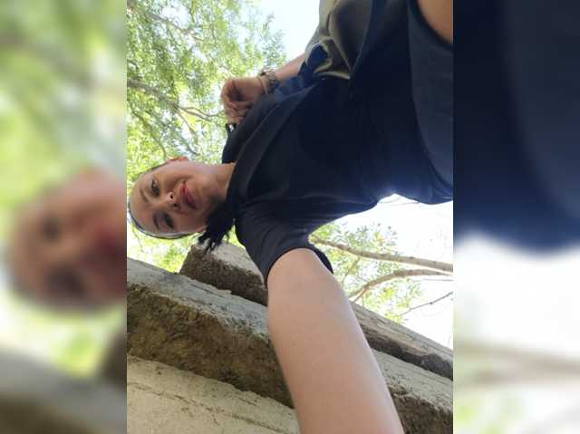 DIVORA, live now on BongaCams