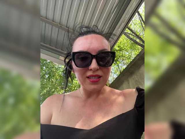 DIVo_0RA live webcam show