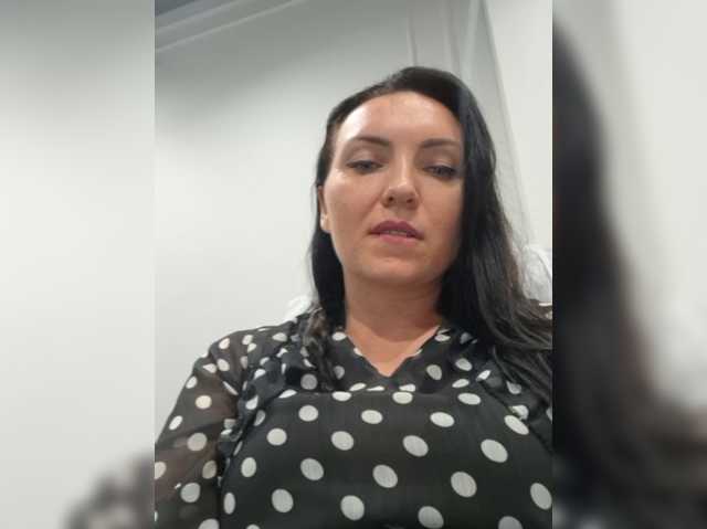 DIVORA live cam on BongaCams