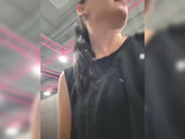 DIVORA live cam on BongaCams