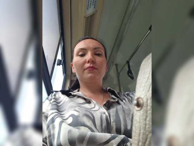 DIVORA live cam on BongaCams