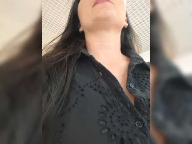 DIVORA live cam on BongaCams