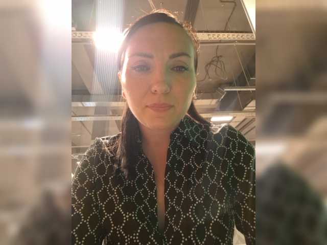DIVORA live cam on BongaCams