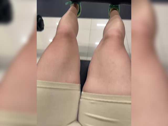 DIVORA live cam on BongaCams